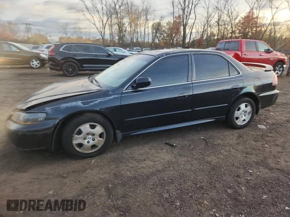 2001 Honda Accord EX z VIN 1HGCG16591A036378, wystawiony jako Copart lot #90289725 z przebiegiem Nie podano mil oraz Szkoda całkowita • Salvage title. Historia ofert i sprzedaży dostępna na DreamBid. Obrazek 1.