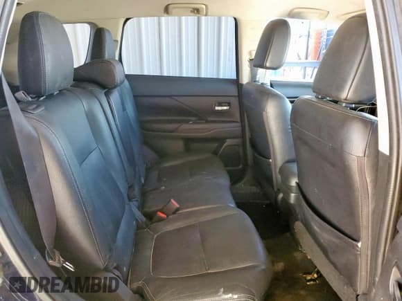 ✅ 2017 Mitsubishi Outlander SE • VIN: JA4AD3A36HZ001772 • Lot: 93093935. Wystawiony na Copart z przebiegiem 122 475 mil. Bezpłatny archiwum sprzedaży aukcyjnych z USA i szczegółowy raport historii pojazdu na DreamBid. Zdjęcie 11.