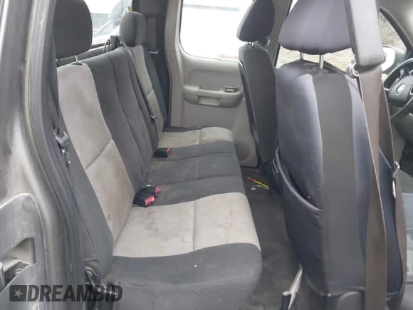 ✅ 2009 Chevrolet Silverado 1500 LS • VIN: 1GCEK19C09Z137158 • Lot: 41516732. Listed on IAAI with 213,573 mi. Free auction sales archive from the USA and detailed vehicle history report at DreamBid. Image 8.