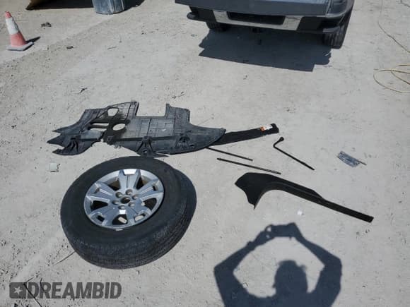 ✅ 2017 Chevrolet Colorado 2WD LT • VIN: 1GCGSCEN5H1213658 • Lot: 45213525. Listed on Copart with 49,688 mi. Free auction sales archive from the USA and detailed vehicle history report at DreamBid. Image 12.