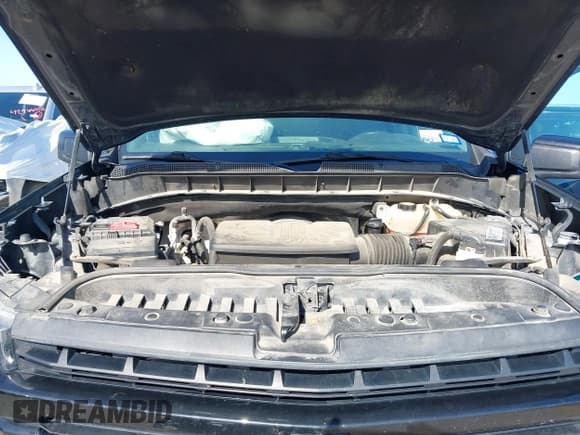 ✅ 2019 Chevrolet Silverado 1500 LT Trail Boss • VIN: 1GCPYFED1KZ366585 • Lot: 42853574. Wystawiony na IAAI z przebiegiem 102 469 mil. Bezpłatny archiwum sprzedaży aukcyjnych z USA i szczegółowy raport historii pojazdu na DreamBid. Zdjęcie 10.