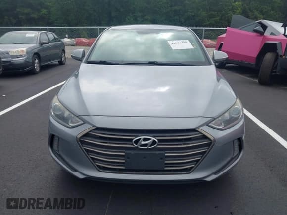 ✅ 2017 Hyundai Elantra SE • VIN: 5NPD84LF5HH020664 • Lot: 42936498. Listed on IAAI with 184,949 mi. Free auction sales archive from the USA and detailed vehicle history report at DreamBid. Image 6.
