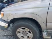 ✅ 2002 Toyota 4Runner SR5 • VIN: JT3GN86R420253009 • Lot: 43792084. Listed on IAAI with 292,981 mi. Free auction sales archive from the USA and detailed vehicle history report at DreamBid. Image 12.