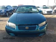 ✅ 1998 Toyota Camry LE • VIN: 4T1BF28K3WU050896 • Lot: 42087138. Wystawiony na IAAI z przebiegiem 322 265 mil. Bezpłatny archiwum sprzedaży aukcyjnych z USA i szczegółowy raport historii pojazdu na DreamBid. Zdjęcie 12.