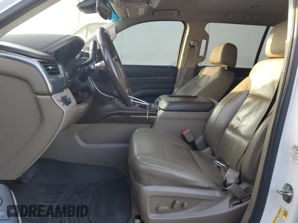 ✅ 2016 Chevrolet Suburban LT • VIN: 1GNSCHKC8GR439806 • Lot: 89383035. Wystawiony na Copart z przebiegiem 142 613 mil. Bezpłatny archiwum sprzedaży aukcyjnych z USA i szczegółowy raport historii pojazdu na DreamBid. Zdjęcie 7.