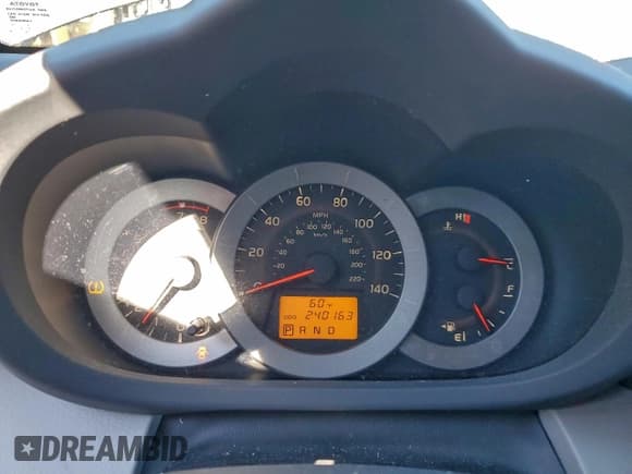 ✅ 2010 Toyota RAV4 • VIN: 2T3ZF4DV9AW044322 • Lot: 96050375. Wystawiony na Copart z przebiegiem 240 163 mil. Bezpłatny archiwum sprzedaży aukcyjnych z USA i szczegółowy raport historii pojazdu na DreamBid. Zdjęcie 9.