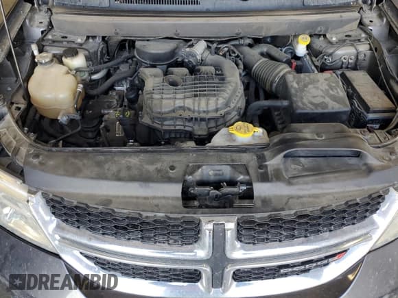 ✅ 2018 Dodge Journey SXT • VIN: 3C4PDDBG2JT159479 • Lot: 85004295. Listed on Copart with 104,654 mi. Free auction sales archive from the USA and detailed vehicle history report at DreamBid. Image 12.