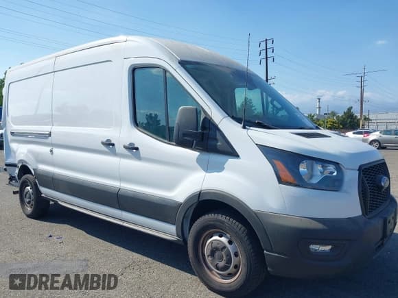 ✅ 2023 Ford Transit Cargo • VIN: 1FTBR1C85PKB76448 • Лот: 43122316. Опубликован ранее на IAAI с пробегом 8 350 миль. Бесплатный доступ к архиву аукционных продаж из США и подробный отчёт об истории автомобиля на DreamBid. Изображение 1.