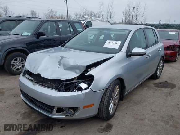 ✅ 2014 Volkswagen Golf TDI w/Sunroof & Nav • VIN: WVWNM7AJ8EW000018 • Lot: 43754767. Listed on IAAI with 141,257 mi. Free auction sales archive from the USA and detailed vehicle history report at DreamBid. Image 17.