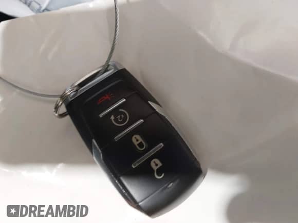 2019 Ram 1500 Tradesman z VIN 1C6SRFCT6KN570492, wystawiony jako IAAI lot #42813379 z przebiegiem 75 107 mil mil oraz . Historia ofert i sprzedaży dostępna na DreamBid. Obrazek 11.