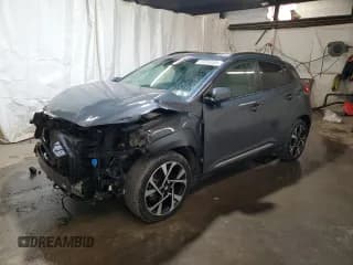 ✅ 2023 Hyundai Kona Limited • VIN: KM8K5CA30PU037777 • Лот: 93395585. Опубликован ранее на Copart с пробегом 37 277 миль. Бесплатный доступ к архиву аукционных продаж из США и подробный отчёт об истории автомобиля на DreamBid. Изображение 1.
