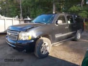 ✅ 2007 Chevrolet Suburban LT • VIN: 3GNFK16307G101922 • Lot: 43320570. Listed on IAAI with 172,591 mi. Free auction sales archive from the USA and detailed vehicle history report at DreamBid. Image 2.