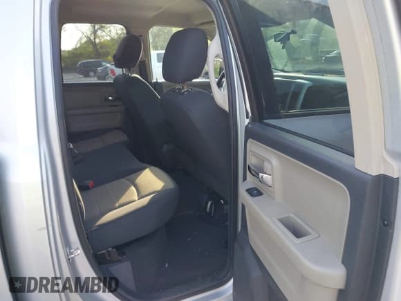 ✅ 2011 Ram 1500 SLT • VIN: 1D7RB1GP2BS637284 • Lot: 42039809. Listed on IAAI with 205,862 mi. Free auction sales archive from the USA and detailed vehicle history report at DreamBid. Image 8.