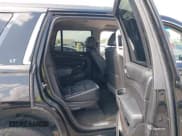 ✅ 2018 Chevrolet Tahoe LT • VIN: 1GNSCBKC7JR387931 • Lot: 43488501. Wystawiony na IAAI z przebiegiem 129 457 mil. Bezpłatny archiwum sprzedaży aukcyjnych z USA i szczegółowy raport historii pojazdu na DreamBid. Zdjęcie 8.