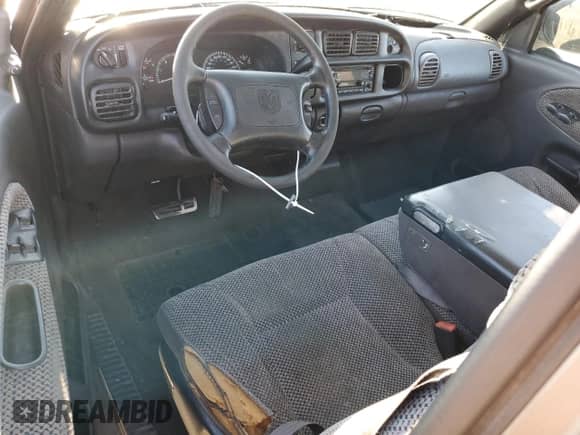 2001 Dodge 1500 с VIN 3B7HC13Z51G173827, выставлен на аукционе Copart как лот 70136654 с пробегом Не указан миль и Списание • Salvage title. История ставок и продаж доступна на DreamBid. Изображение 8.