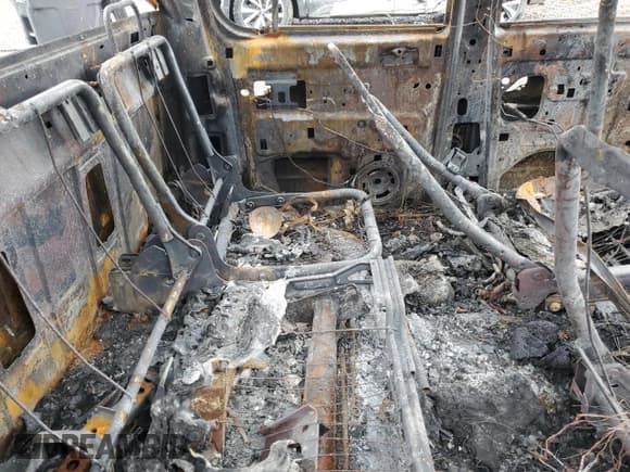 ✅ 2004 Dodge Dakota SLT • VIN: 1D7HL48N84S697094 • Lot: 50593765. Wystawiony na Copart z przebiegiem Nie podano. Bezpłatny archiwum sprzedaży aukcyjnych z USA i szczegółowy raport historii pojazdu na DreamBid. Zdjęcie 10.