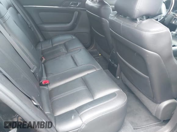 ✅ 2011 Lincoln MKS • VIN: 1LNHL9DR3BG609676 • Lot: 42823343. Listed on IAAI with 107,496 mi. Free auction sales archive from the USA and detailed vehicle history report at DreamBid. Image 8.
