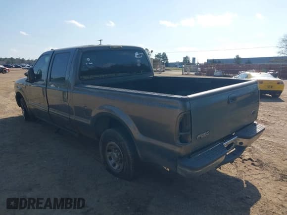 ✅ 2003 Ford F-250 XL • VIN: 1FTNW20L23EC60319 • Lot: 41523726. Wystawiony na IAAI z przebiegiem Nie podano. Bezpłatny archiwum sprzedaży aukcyjnych z USA i szczegółowy raport historii pojazdu na DreamBid. Zdjęcie 3.