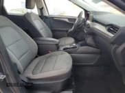 ✅ 2021 Ford Escape S • VIN: 1FMCU9F69MUA68583 • Лот: 49721025. Опубликован ранее на Copart с пробегом 99 802 миль. Бесплатный доступ к архиву аукционных продаж из США и подробный отчёт об истории автомобиля на DreamBid. Изображение 7.