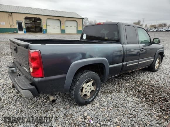 ✅ 2003 Chevrolet Silverado 1500 LS • VIN: 2GCEC19V531410724 • Lot: 93636465. Listed on Copart with 242,054 mi. Free auction sales archive from the USA and detailed vehicle history report at DreamBid. Image 3.