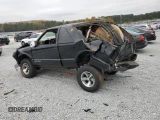✅ 2001 Chevrolet Blazer LS • VIN: 1GNCS18W71K103029 • Lot: 46331755. Wystawiony na Copart z przebiegiem 120 582 mil. Bezpłatny archiwum sprzedaży aukcyjnych z USA i szczegółowy raport historii pojazdu na DreamBid. Zdjęcie 2.