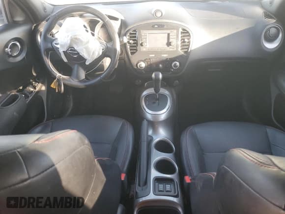 ✅ 2012 Nissan Juke SL • VIN: JN8AF5MV4CT117660 • Lot: 91211695. Wystawiony na Copart z przebiegiem Nie podano. Bezpłatny archiwum sprzedaży aukcyjnych z USA i szczegółowy raport historii pojazdu na DreamBid. Zdjęcie 8.