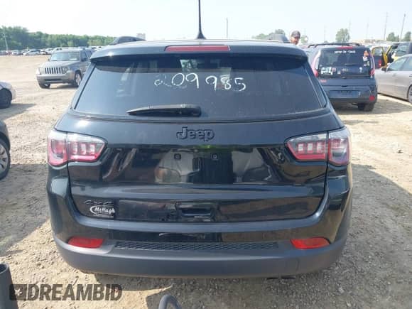 2020 Jeep Compass Latitude z VIN 3C4NJDBB6LT209985, wystawiony jako IAAI lot #42370439 z przebiegiem 38 089 mil mil oraz . Historia ofert i sprzedaży dostępna na DreamBid. Obrazek 17.