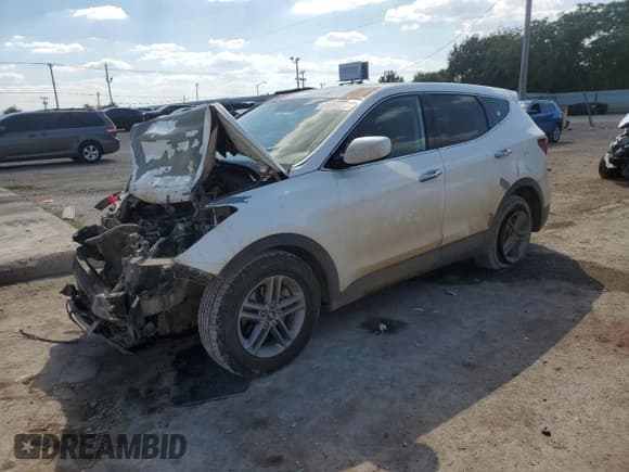 ✅ 2017 Hyundai Santa Fe 2.4L • VIN: 5NMZT3LB3HH009378 • Лот: 81868275. Опубликован ранее на Copart с пробегом Не указан. Бесплатный доступ к архиву аукционных продаж из США и подробный отчёт об истории автомобиля на DreamBid. Изображение 1.