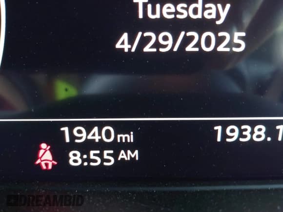 ✅ 2024 Audi Q5 S line Premium Plus • VIN: WA1E2AFY1R2128648 • Lot: 42140811. Wystawiony na IAAI z przebiegiem 1 940 mil. Bezpłatny archiwum sprzedaży aukcyjnych z USA i szczegółowy raport historii pojazdu na DreamBid. Zdjęcie 16.