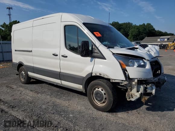 ✅ 2022 Ford Transit Cargo • VIN: 1FTBR1C84NKA61000 • Lot: 62994915. Listed on Copart with 118,434 mi. Free auction sales archive from the USA and detailed vehicle history report at DreamBid. Image 4.