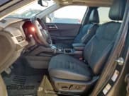 ✅ 2024 Mitsubishi Outlander SE • VIN: JA4J3VA85RZ087149 • Lot: 80071835. Listed on Copart with 5,253 mi. Free auction sales archive from the USA and detailed vehicle history report at DreamBid. Image 7.