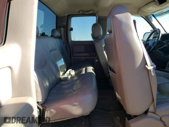 2003 Chevrolet Silverado 1500 LS с VIN 2GCEK19T431187982, выставлен на аукционе Copart как лот 81537033 с пробегом 302 385 миль миль и На запчасти • Non repairable. История ставок и продаж доступна на DreamBid. Изображение 10.