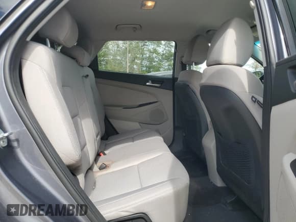 ✅ 2021 Hyundai Tucson SE • VIN: KM8J2CA41MU285626 • Lot: 85158085. Wystawiony na Copart z przebiegiem 85 629 mil. Bezpłatny archiwum sprzedaży aukcyjnych z USA i szczegółowy raport historii pojazdu na DreamBid. Zdjęcie 11.