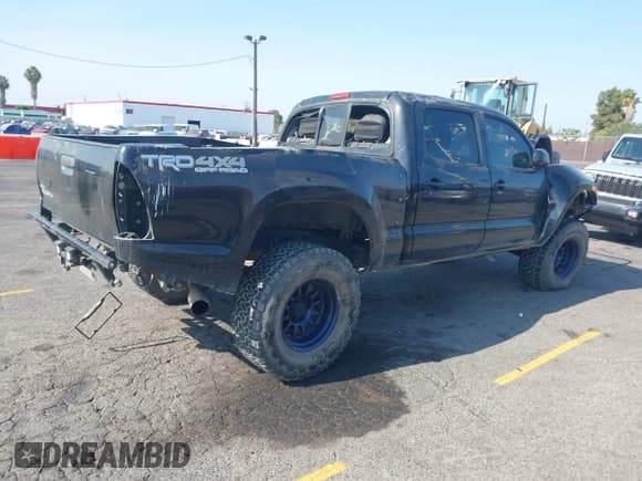 ✅ 2006 Toyota Tacoma • VIN: 5TEMU52NX6Z193763 • Lot: 42760890. Wystawiony na IAAI z przebiegiem 232 694 mil. Bezpłatny archiwum sprzedaży aukcyjnych z USA i szczegółowy raport historii pojazdu na DreamBid. Zdjęcie 4.
