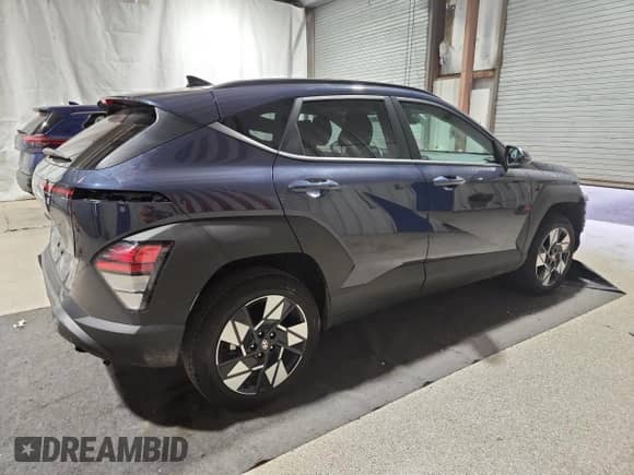 2025 Hyundai Kona SEL with VIN KM8HBCABXSU292018, listed as a Copart auction lot 90776285 with 11,779 mi miles and Clean title. Bid and sale history available at DreamBid. Image 3.