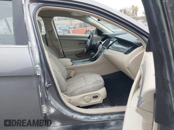 ✅ 2013 Ford Taurus SEL • VIN: 1FAHP2H80DG156174 • Лот: 43511130. Опубликован ранее на IAAI с пробегом 162 292 миль. Бесплатный доступ к архиву аукционных продаж из США и подробный отчёт об истории автомобиля на DreamBid. Изображение 5.