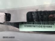 ✅ 2013 Ram 1500 Sport • VIN: 1C6RR7MT5DS701080 • Lot: 84652215. Wystawiony na Copart z przebiegiem 112 864 mil. Bezpłatny archiwum sprzedaży aukcyjnych z USA i szczegółowy raport historii pojazdu na DreamBid. Zdjęcie 12.