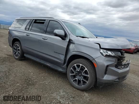 ✅ 2021 Chevrolet Suburban RST • VIN: 1GNSCEKD6MR234505 • Lot: 71460224. Wystawiony na Copart z przebiegiem 69 174 mil. Bezpłatny archiwum sprzedaży aukcyjnych z USA i szczegółowy raport historii pojazdu na DreamBid. Zdjęcie 4.