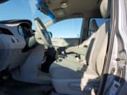 ✅ 2012 Toyota Sienna • VIN: 5TDZK3DC0CS202667 • Lot: 80489835. Wystawiony na Copart z przebiegiem 192 309 mil. Bezpłatny archiwum sprzedaży aukcyjnych z USA i szczegółowy raport historii pojazdu na DreamBid. Zdjęcie 7.