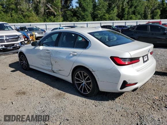 ✅ 2020 BMW 3 Series 330i • VIN: 3MW5R1J06L8B21946 • Lot: 60286285. Listed on Copart with 123,573 mi. Free auction sales archive from the USA and detailed vehicle history report at DreamBid. Image 2.