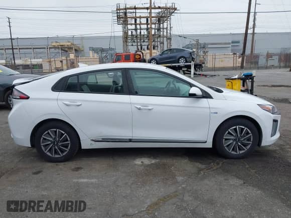 2020 Hyundai Ioniq SE z VIN KMHC75LJ2LU071350, wystawiony jako IAAI lot #42169600 z przebiegiem 74 011 mil mil oraz . Historia ofert i sprzedaży dostępna na DreamBid. Obrazek 13.