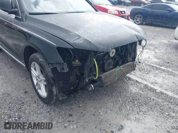 ✅ 2015 Audi Q5 Prestige • VIN: WA1VMAFP8FA057905 • Lot: 42618741. Wystawiony na IAAI z przebiegiem 123 337 mil. Bezpłatny archiwum sprzedaży aukcyjnych z USA i szczegółowy raport historii pojazdu na DreamBid. Zdjęcie 6.