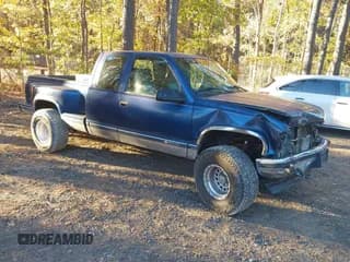 ✅ 1996 Chevrolet Silverado 1500 • VIN: 2GCEK19R2T1164298 • Lot: 43644368. Listed on IAAI with 311,313 mi. Free auction sales archive from the USA and detailed vehicle history report at DreamBid. Image 1.