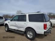 ✅ 1998 Ford Expedition XLT • VIN: 1FMRU18WXWLB43051 • Lot: 46482035. Wystawiony na Copart z przebiegiem 112 709 mil. Bezpłatny archiwum sprzedaży aukcyjnych z USA i szczegółowy raport historii pojazdu na DreamBid. Zdjęcie 2.