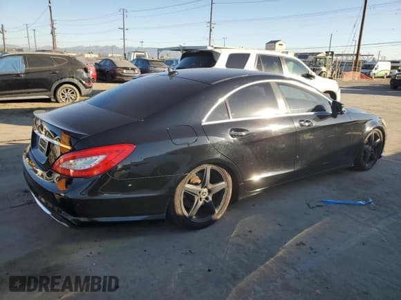 ✅ 2012 Mercedes-Benz CLS 550 • VIN: WDDLJ7DB8CA014585 • Lot: 89161755. Listed on Copart with 109,519 mi. Free auction sales archive from the USA and detailed vehicle history report at DreamBid. Image 3.