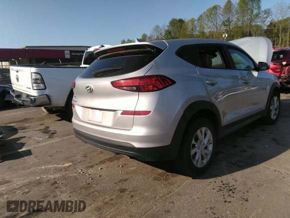 ✅ 2019 Hyundai Tucson SE • VIN: KM8J2CA47KU918983 • Лот: 41987807. Опубликован ранее на IAAI с пробегом 84 477 миль. Бесплатный доступ к архиву аукционных продаж из США и подробный отчёт об истории автомобиля на DreamBid. Изображение 4.