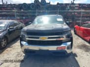 ✅ 2020 Chevrolet Silverado 1500 LT • VIN: 1GCRYDED5LZ230569 • Lot: 43250262. Wystawiony na IAAI z przebiegiem 136 704 mil. Bezpłatny archiwum sprzedaży aukcyjnych z USA i szczegółowy raport historii pojazdu na DreamBid. Zdjęcie 13.