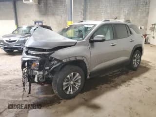 ✅ 2025 Chevrolet Equinox FWD LT • VIN: 3GNAXHEG8SL217524 • Lot: 66638505. Wystawiony na Copart z przebiegiem 9 722 mil. Bezpłatny archiwum sprzedaży aukcyjnych z USA i szczegółowy raport historii pojazdu na DreamBid. Zdjęcie 1.