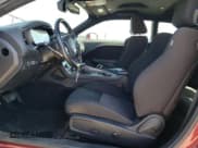 ✅ 2019 Dodge Challenger GT • VIN: 2C3CDZJG9KH759394 • Lot: 46947403. Wystawiony na Copart z przebiegiem 48 185 mil. Bezpłatny archiwum sprzedaży aukcyjnych z USA i szczegółowy raport historii pojazdu na DreamBid. Zdjęcie 7.