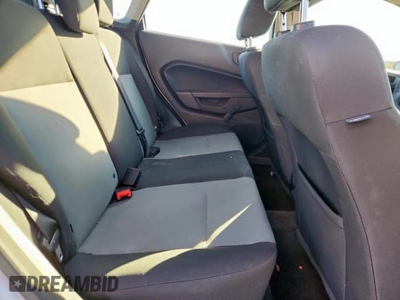 ✅ 2015 Ford Fiesta S • VIN: 3FADP4AJ4FM159384 • Лот: 85412535. Опубликован ранее на Copart с пробегом 79 186 миль. Бесплатный доступ к архиву аукционных продаж из США и подробный отчёт об истории автомобиля на DreamBid. Изображение 10.